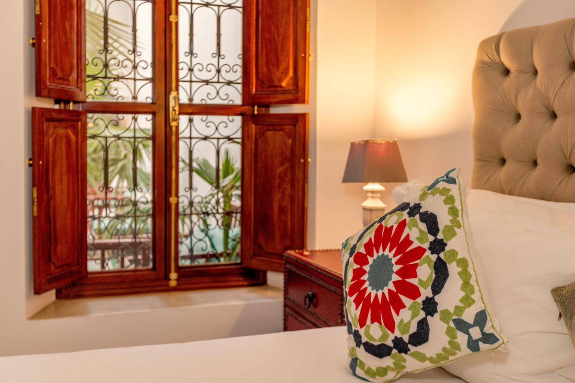 Riad Luciano Hotel And Spa Маракеш Стая снимка