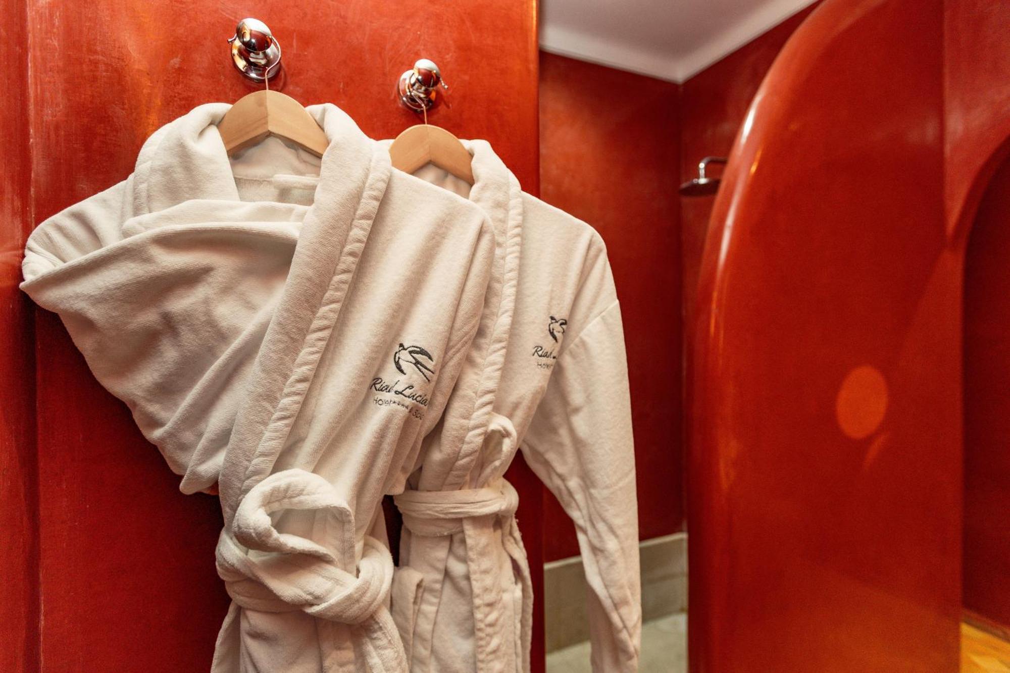 Riad Luciano Hotel And Spa Маракеш Стая снимка