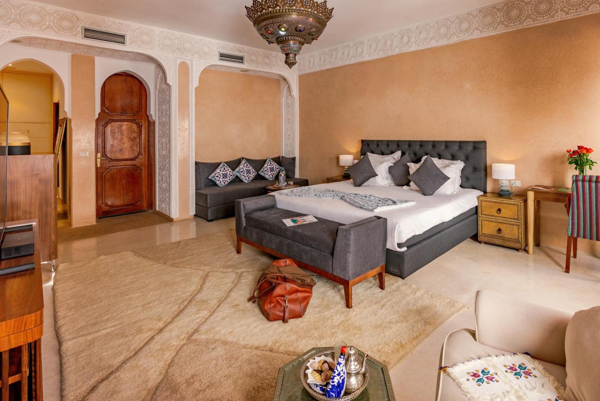 Riad Luciano Hotel And Spa Маракеш Стая снимка